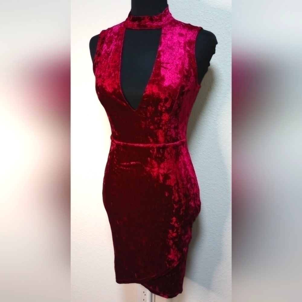 RED Crushed Velvet Sleeveless Dress